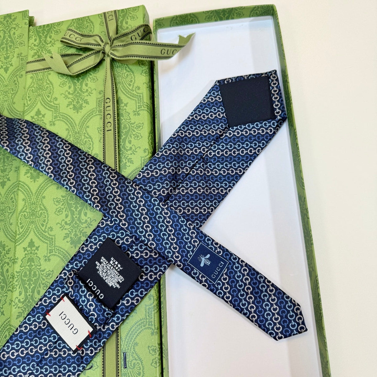 Gucci Style Men's Chain Stripe Jacquard Silk Tie