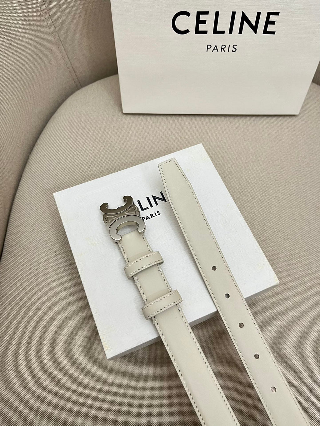 CELINE 25S TRIOMPHE 25MM BELT IN WHITE CALFSKIN SILVER HARDWARE