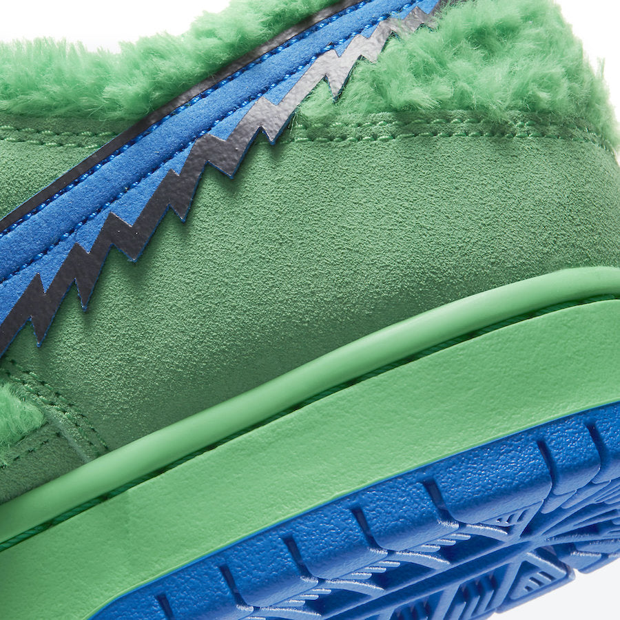 Grateful Dead X Nike SB Dunk Low Green Bear CJ5378-300
