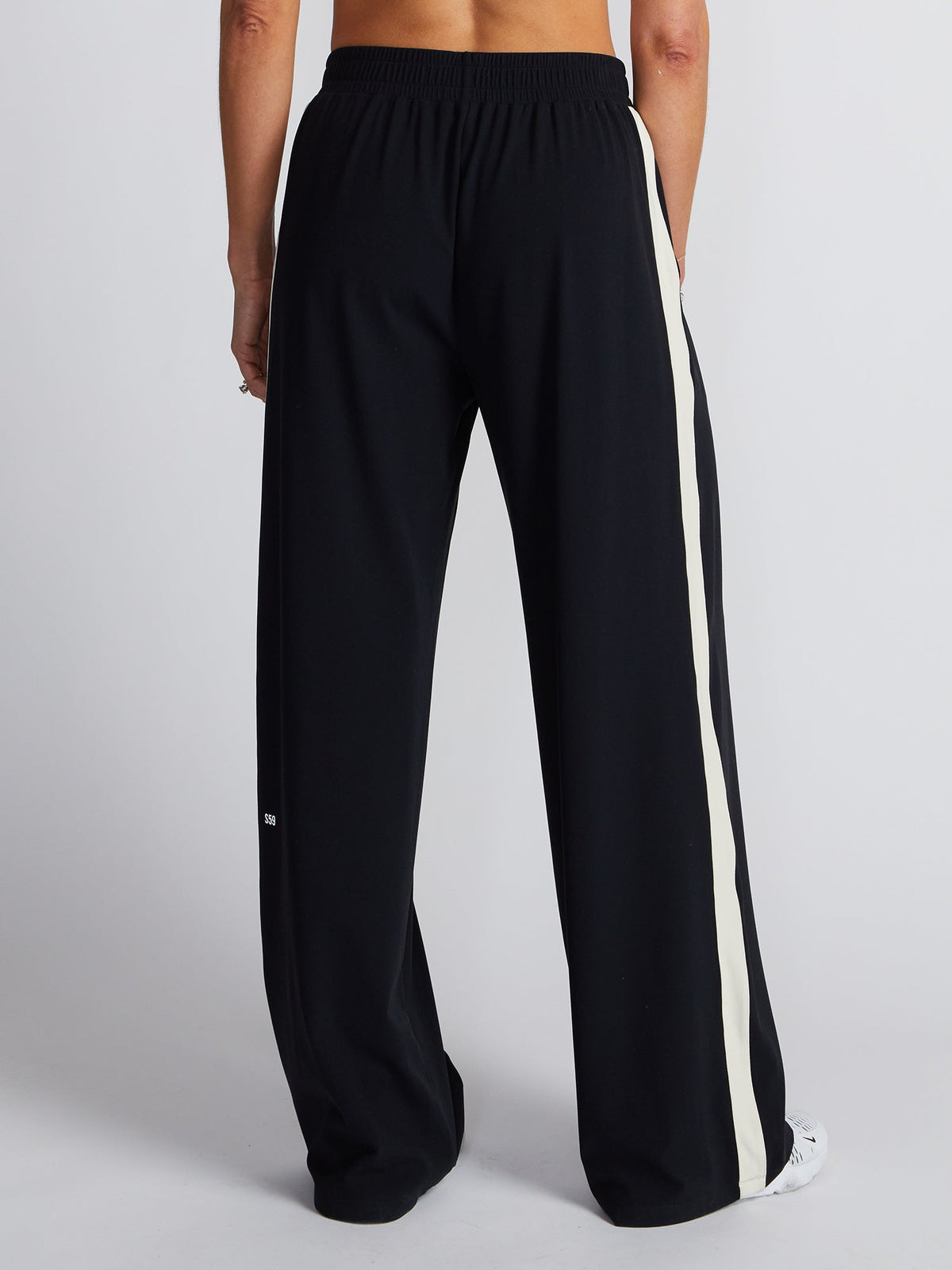 LUCA AIRWEIGHT TROUSER