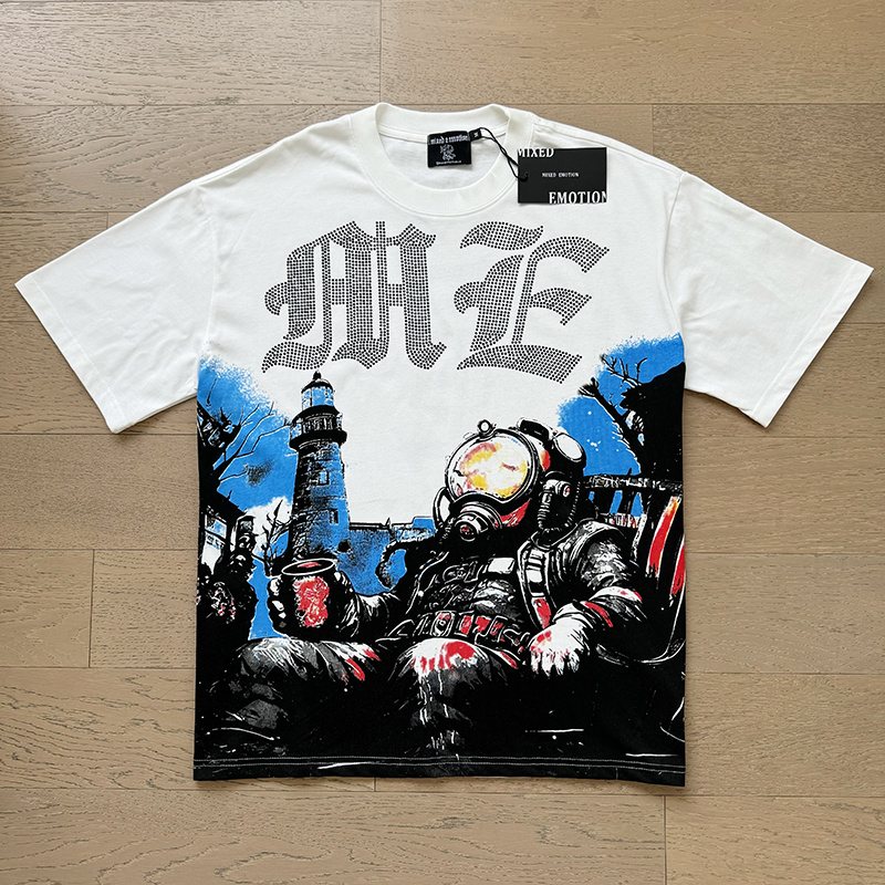 MIXED EMOTION Lighthouse & Diver Graphic T-Shirt