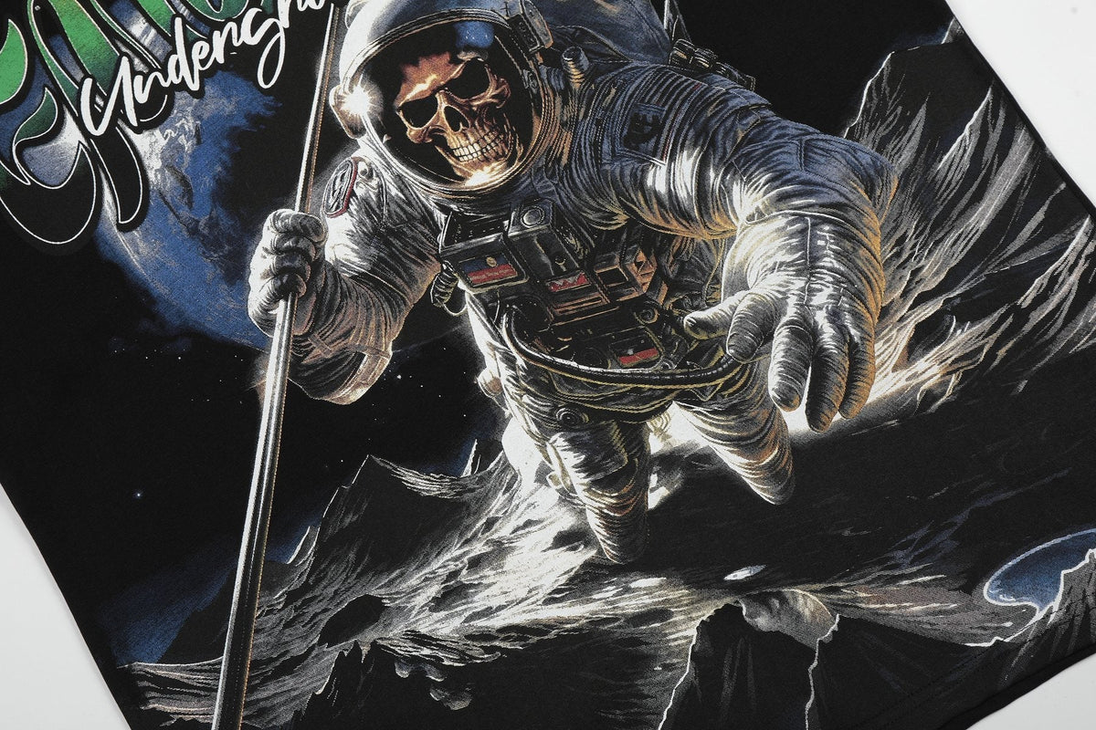MIXED EMOTION Astronaut Skull Graphic T-Shirt