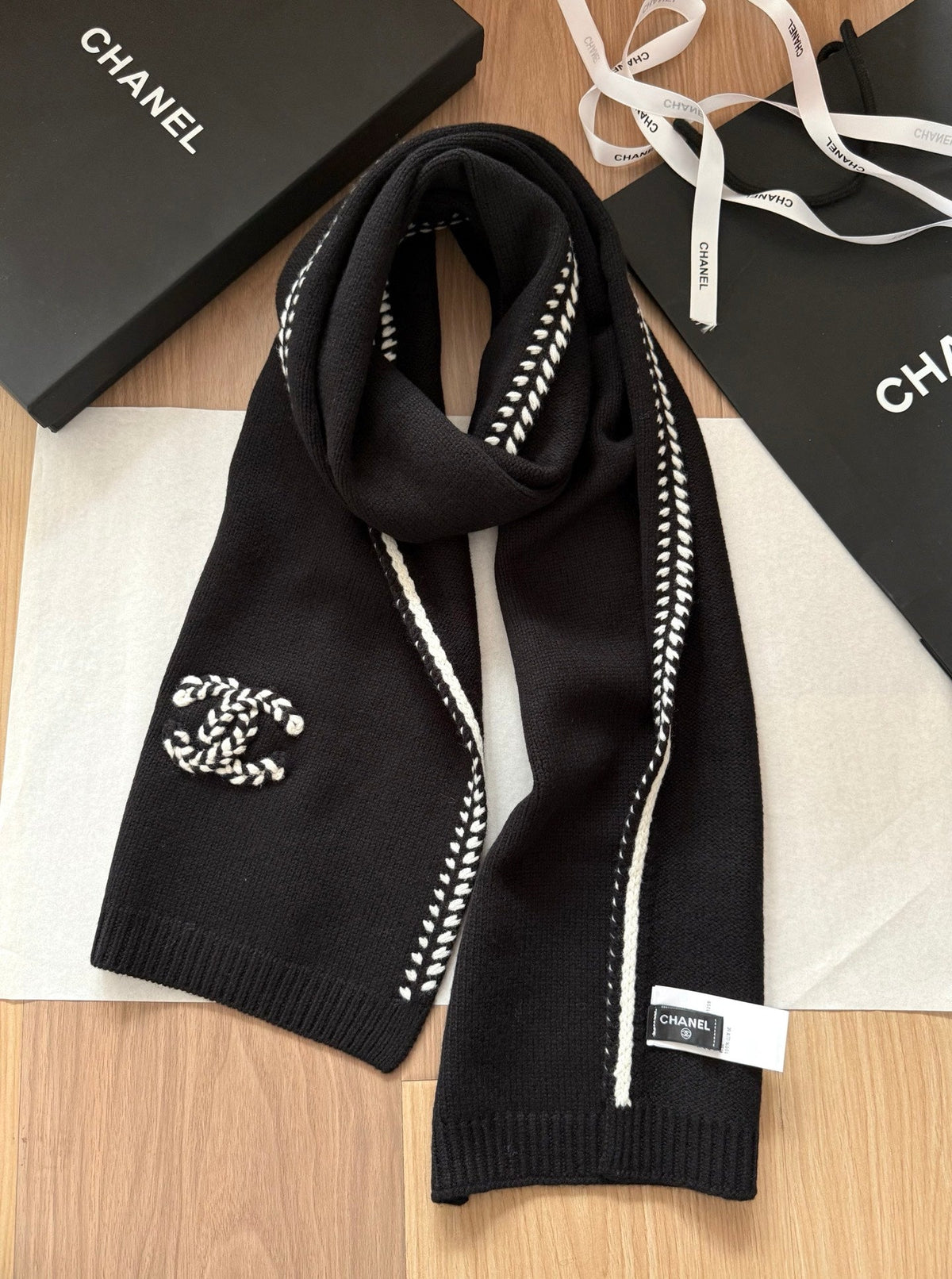 Chanel Style Contrast-Edge Knit Scarf
