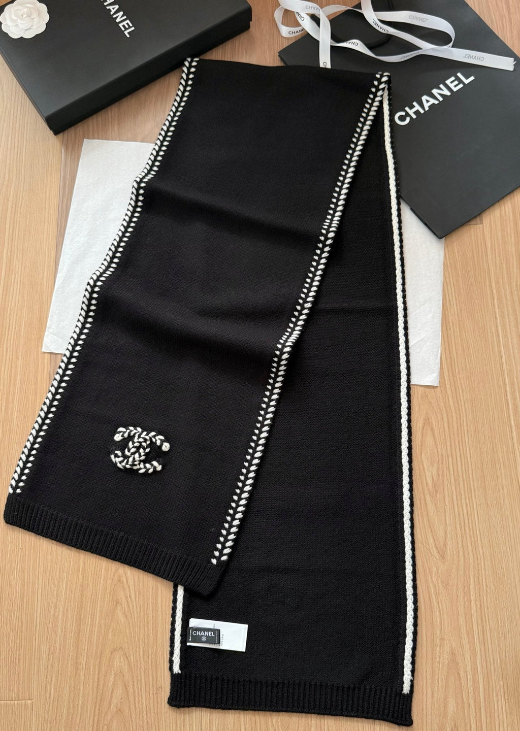 Chanel Style Contrast-Edge Knit Scarf