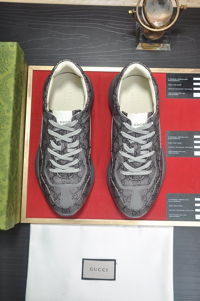 GUCCI Gray Patterned Low-Top Sneakers