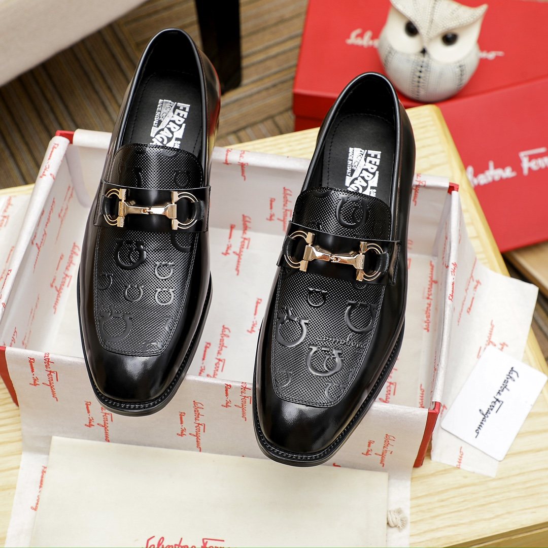 Ferragamo Black Bit Loafers - Gold-Tone Hardware