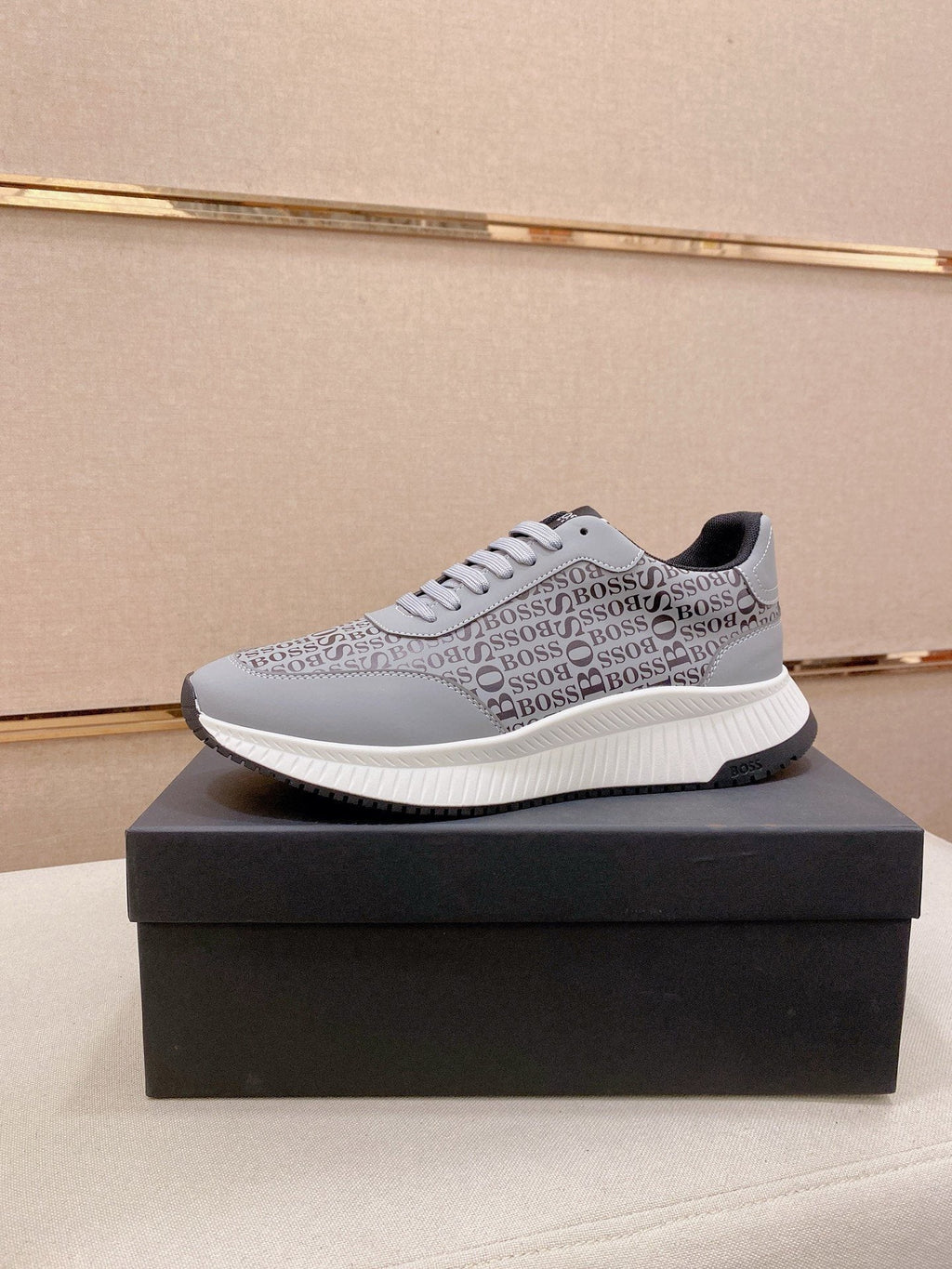 BOSS Men's Textured Low-Top Sneakers